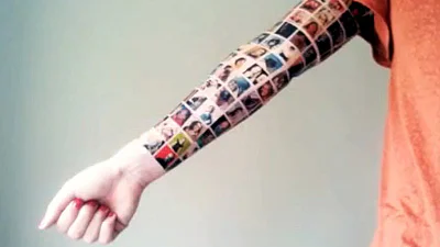 Nederlandse vrouw tatoeëert Facebook-vrienden op arm