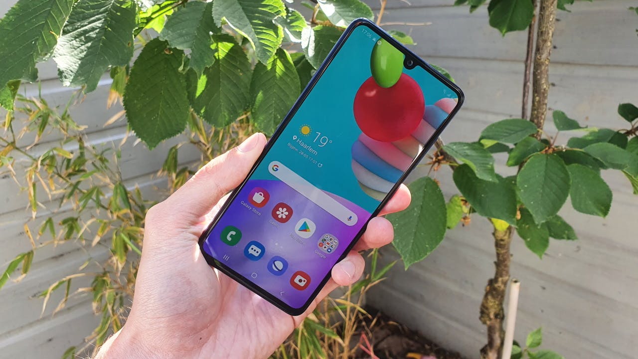 Samsung Galaxy A41 - Handzaam, licht, betaalbaar