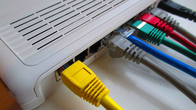 Oplossen computer niezen Netwerkkabels trekken en maken | ID.nl