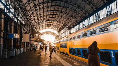 Dit kun je met de 9292 OV-app