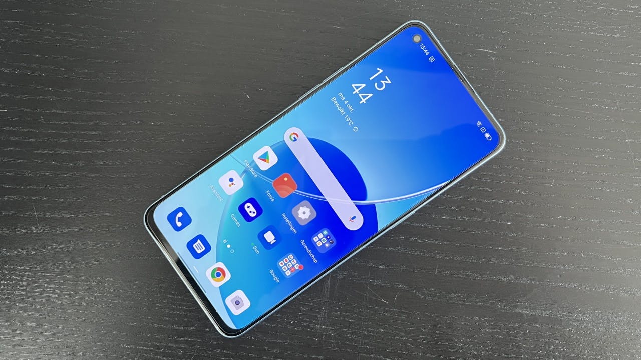 Oppo Reno6 - Fruitige smartphone