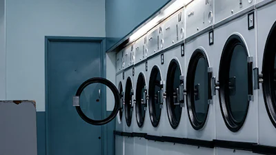 Hoe houd ik mijn condensdroger schoon?