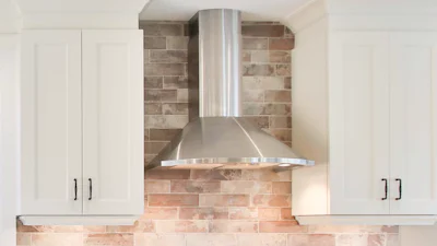 Hoe hang je een afzuigkap op?