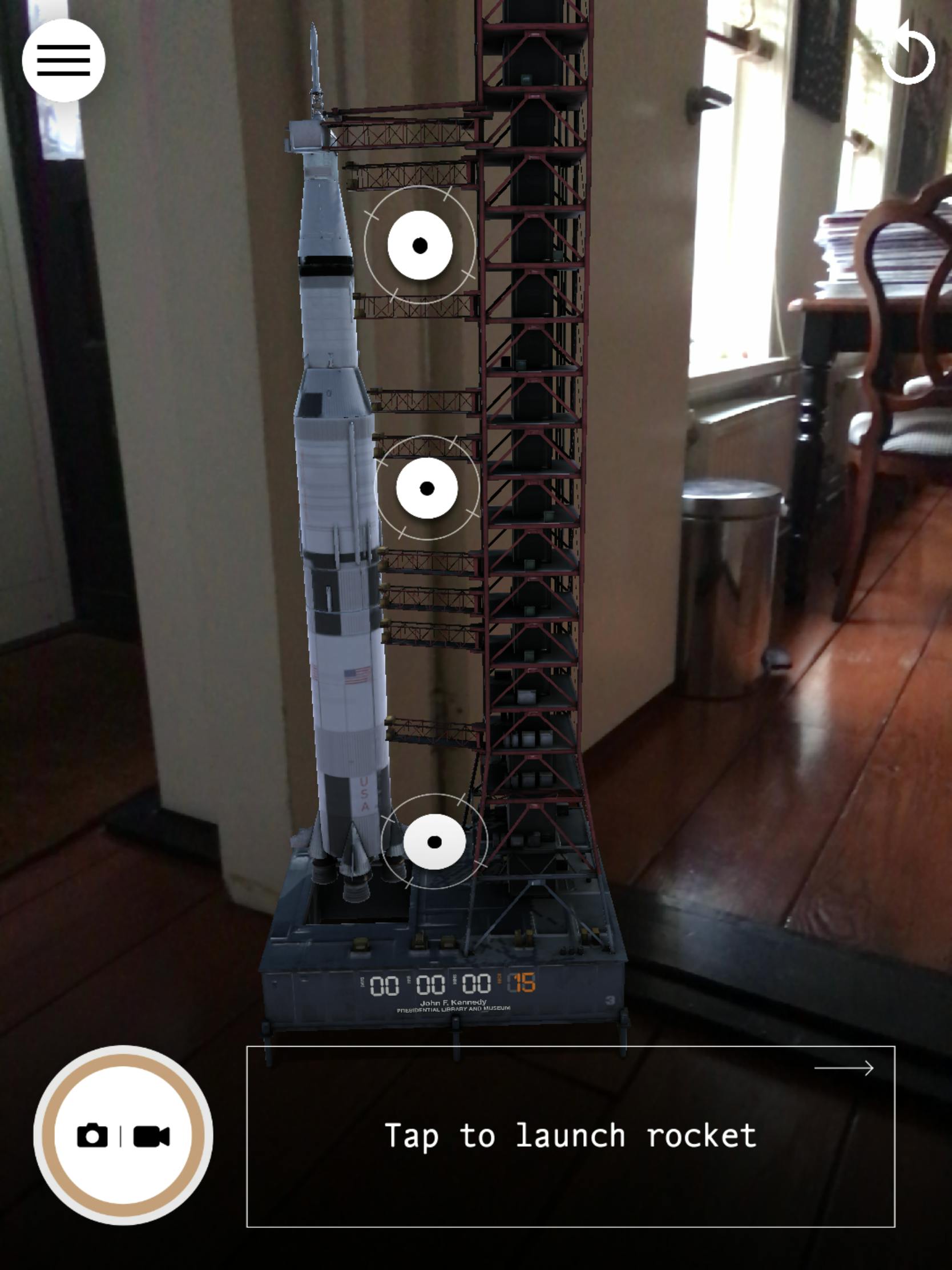 JFK Moonshot  - Speel de maanlanding na in uw woonkamer