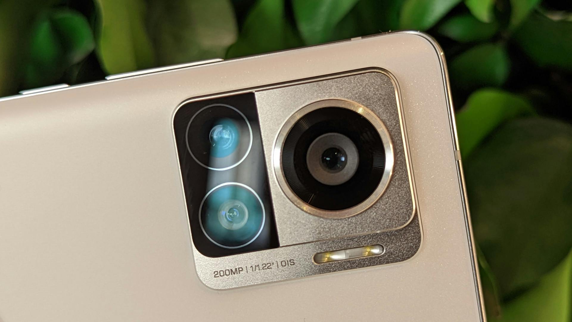 Motorola’s smartphone heeft 322 megapixel aan boord