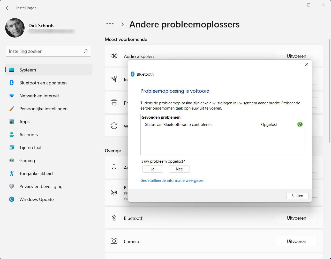 De probleemoplossers van Windows 10 en 11 trachten het verbindingsprobleem te verhelpen.