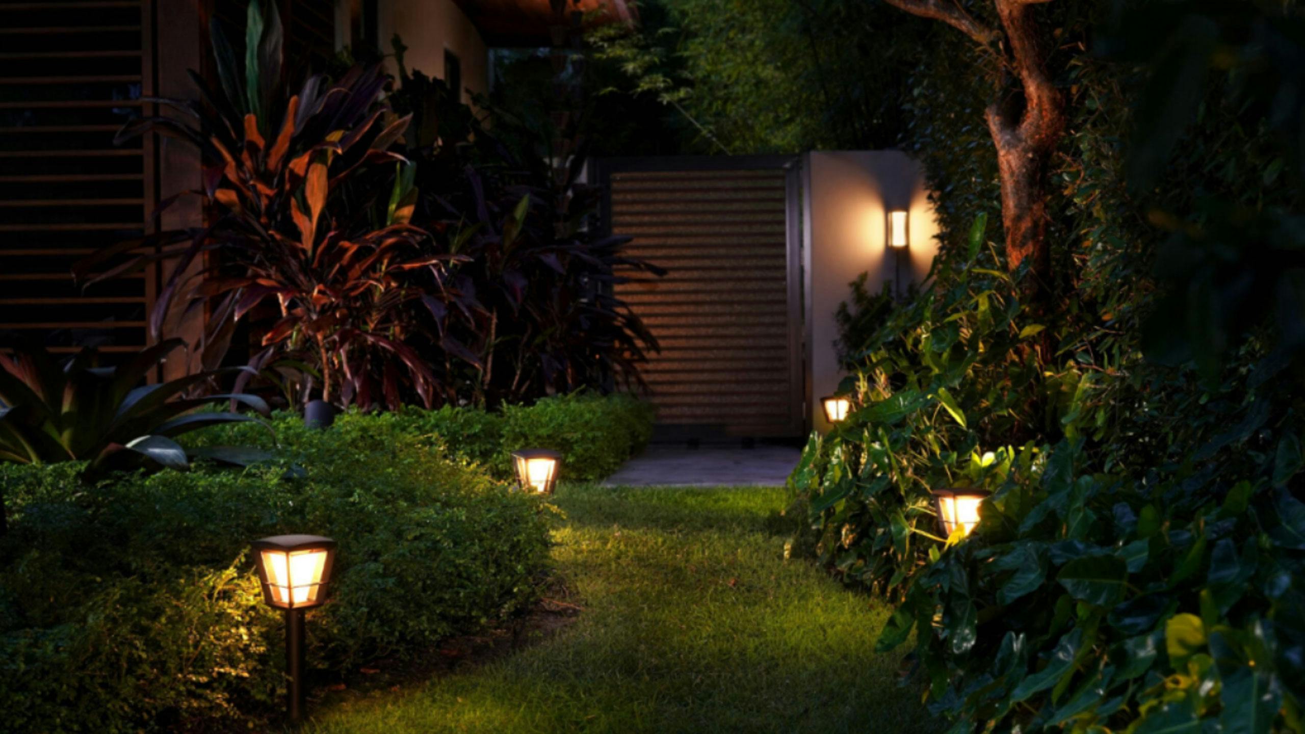 Ledstrips voor buiten: aan de slag met programmeerbare buitenverlichting