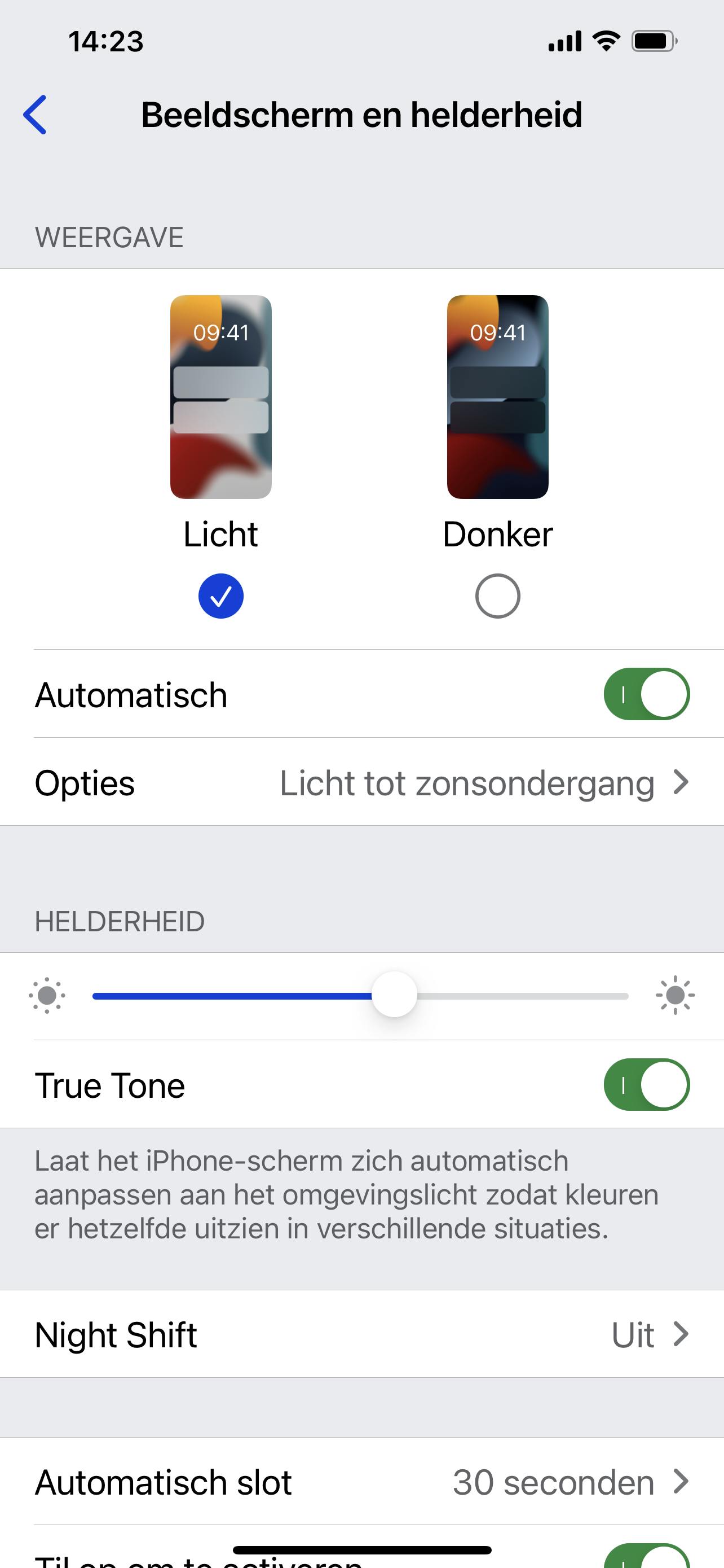 Veeg naar beneden om de helderheid aan te passen.