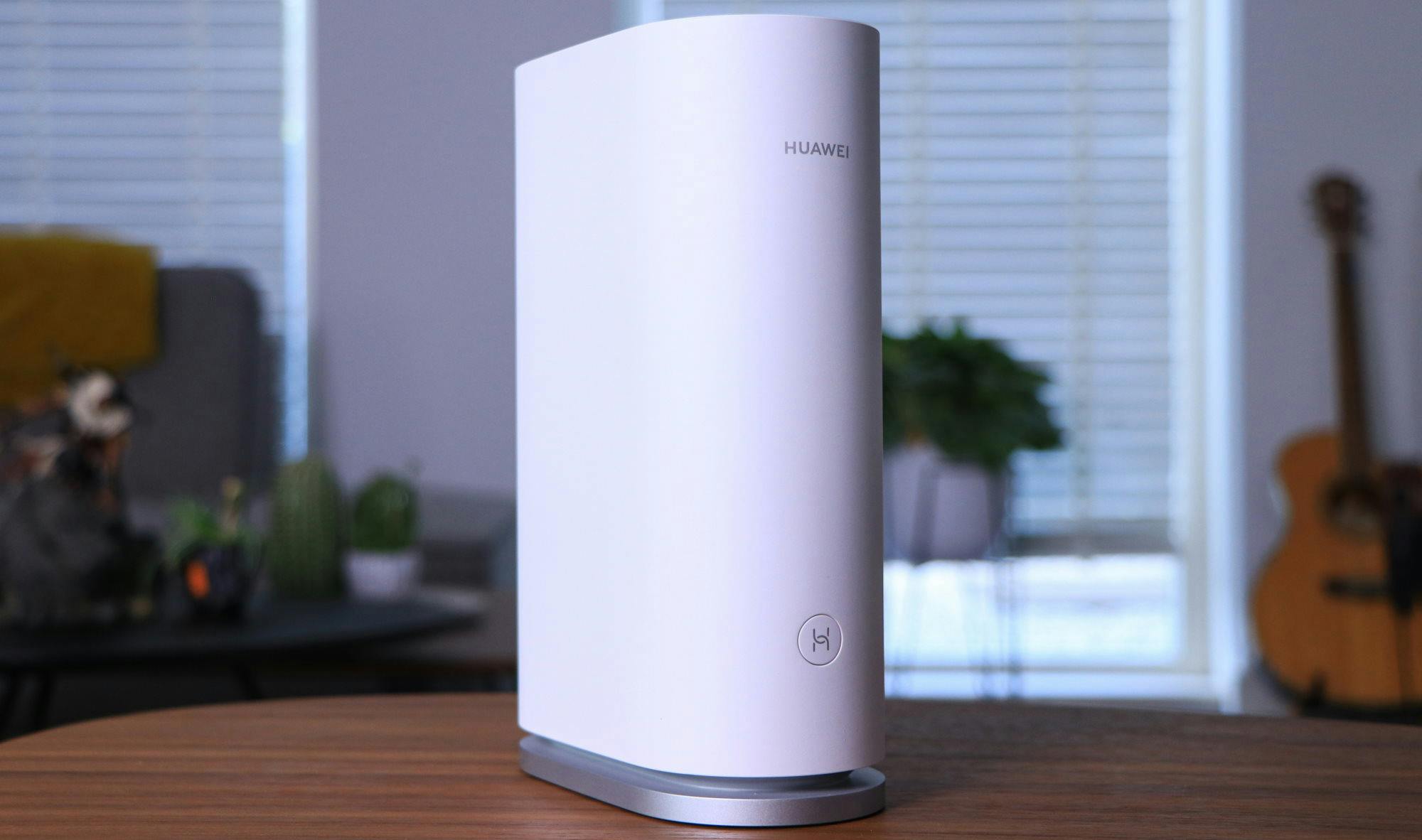 De Huawei Mesh 7 bestaat uit elegante witte kastjes.