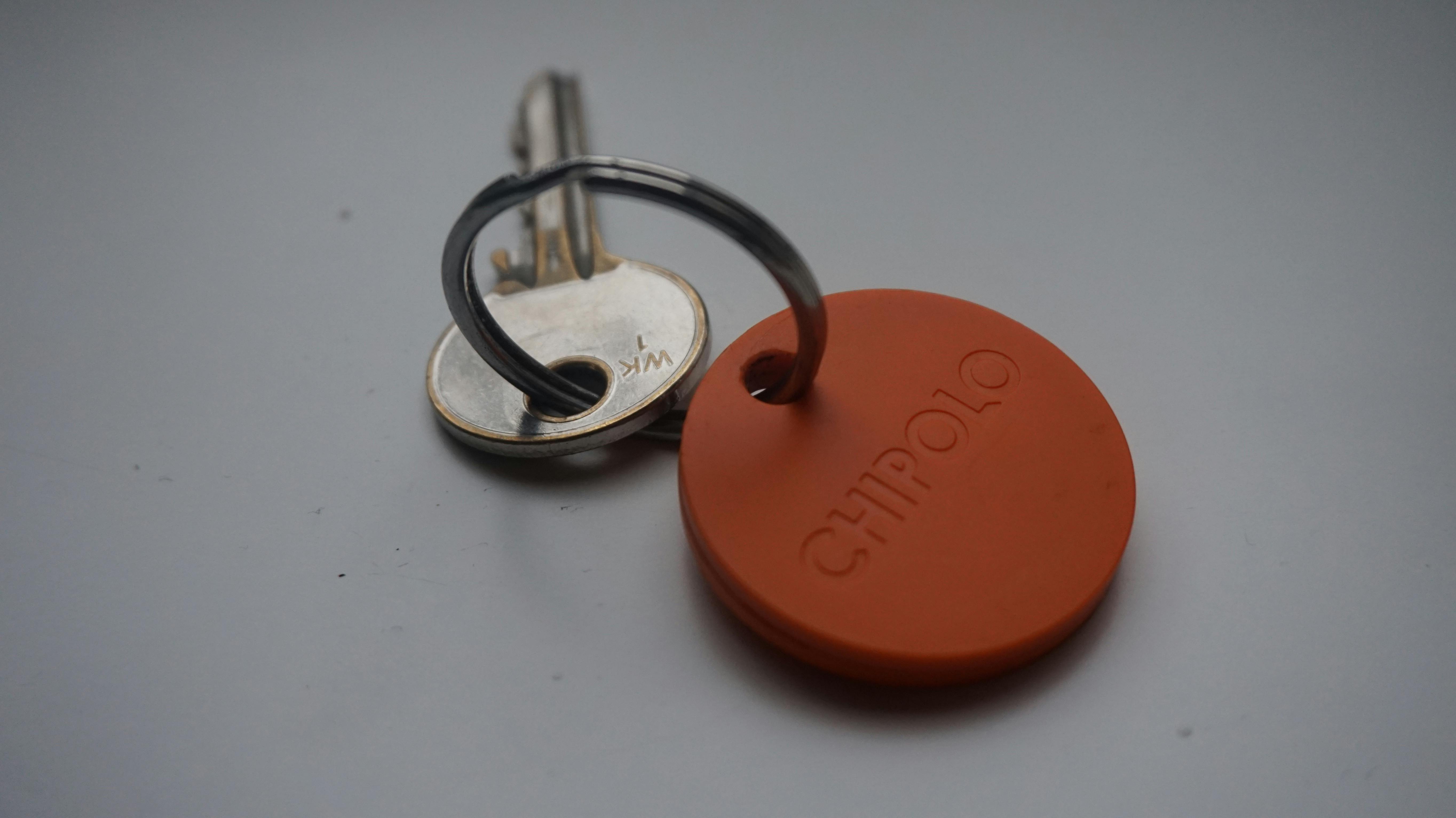 Een Chipolo-sleutelhanger zorgt ervoor dat je je bos nooit kwijtraakt.