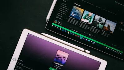 Waarom klaagt Spotify bij de Europese Commissie over Apple?