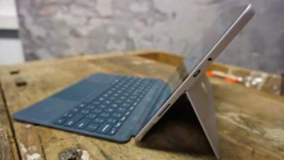 Komt Microsoft met een opvouwbare Surface tablet?