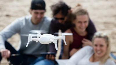 IFA 2016: Vliegende selfiestick Breeze