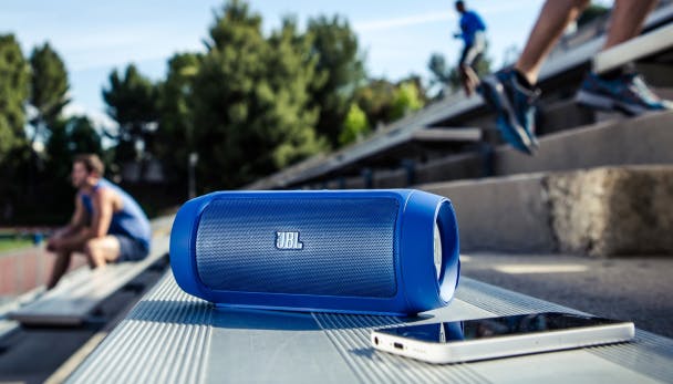 JBL Charge 2 - Perfect voor strandfeestjes
