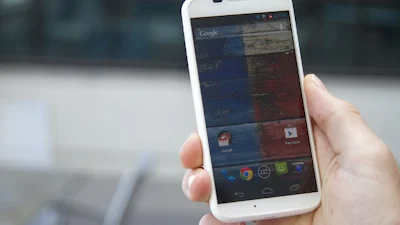 Een vastgelopen smartphone repareren