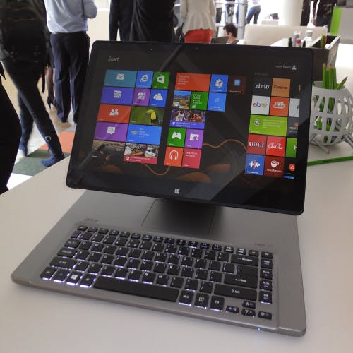 Hebbes: Acer Aspire R7