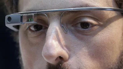 Foto's van opvouwbare Google Glass online