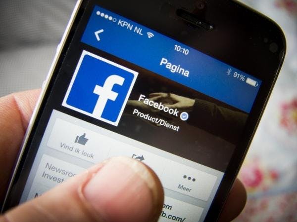 Google gaat Facebook-data tonen