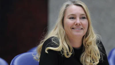 Minister Schultz wil onderzoek naar belverbod op fiets