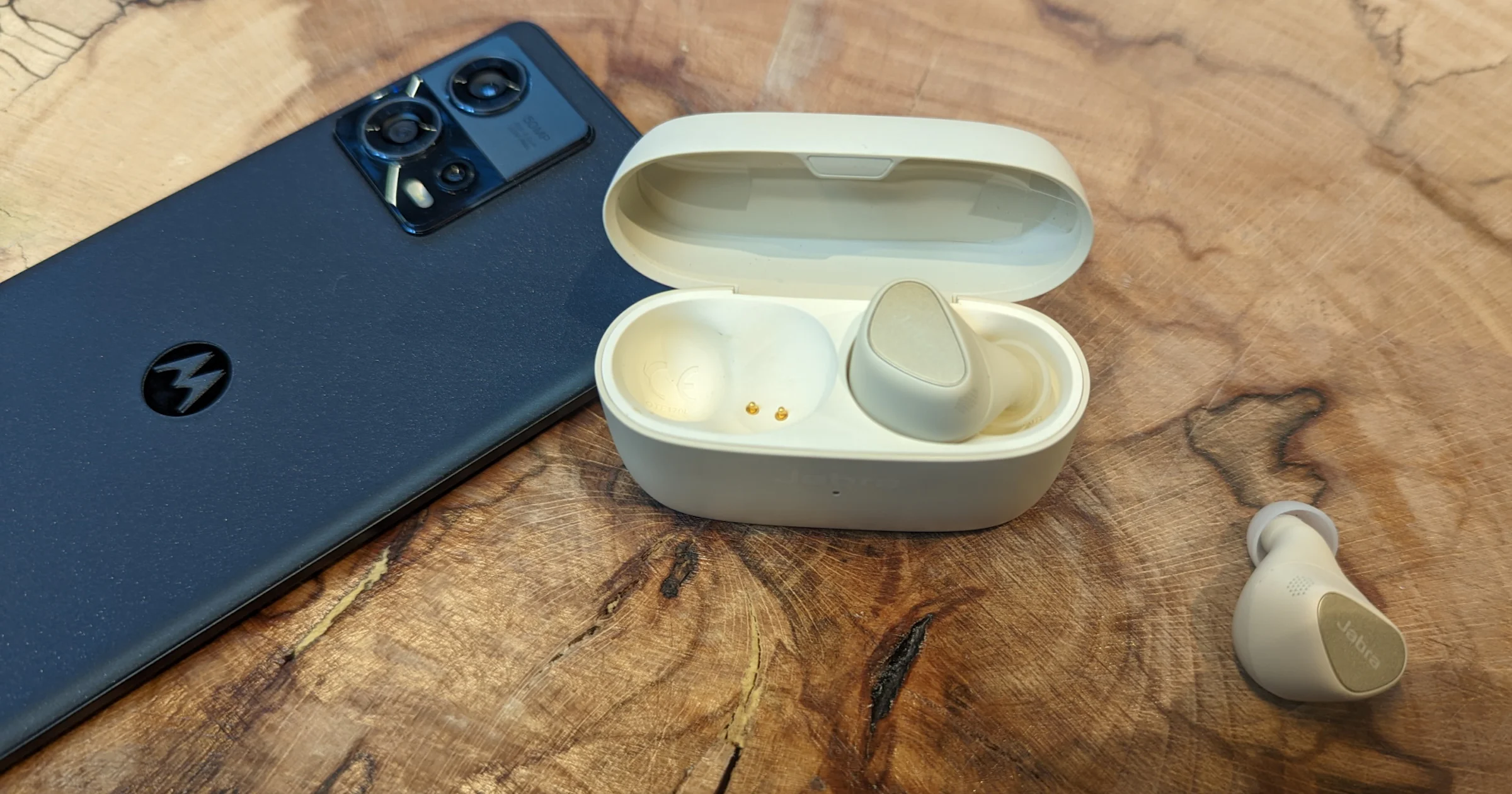 Review Jabra Elite 5 - Ongemerkt goede ANC