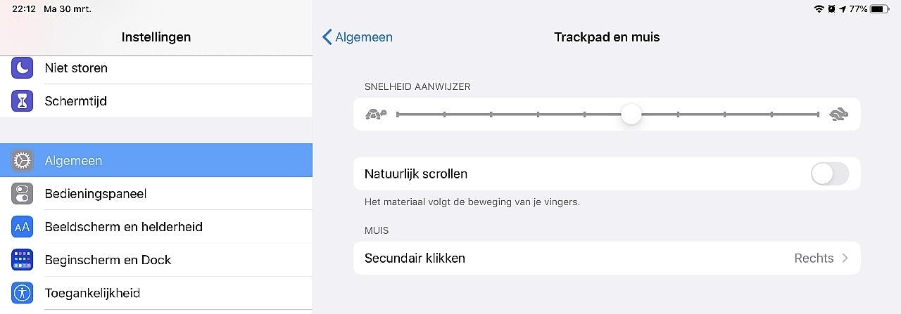 Keer de scrollrichting van het scrollwieltje op de muis om voor een praktischer gevoel bij een reguliere muis.