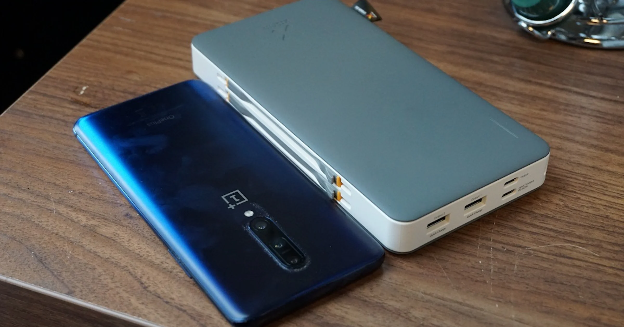 Xtorm XB303 - Je laptop opladen met een powerbank