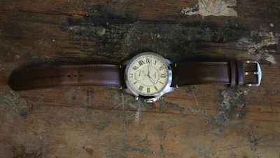 Fossil Q Grant - Wel de lusten, niet de lasten