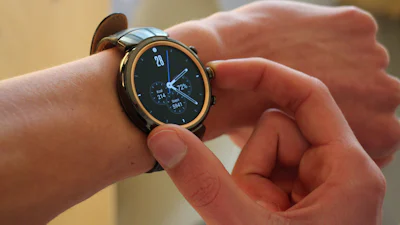 Review ASUS Zenwatch 3: fraaie Android-smartwatch is vrij dom