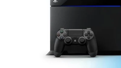 Vernieuwde PlayStation 4 met 1TB harde schijf aanstaande