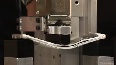 Samsung: Galaxy S6 buigt of breekt niet in je broekzak