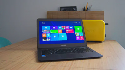ASUS ZenBook UX305 - Dun, licht en fluisterstil