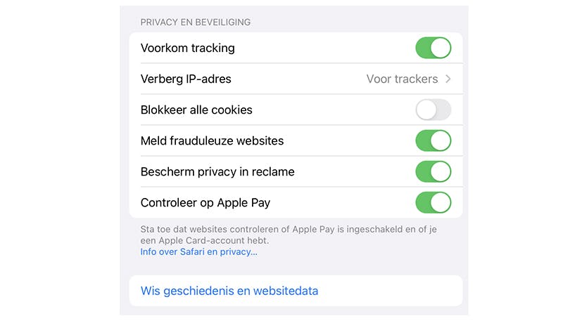 Binnen Safari kun je onder meer je ip-adres voor trackers verbergen.