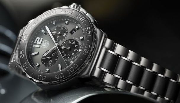 Dit is wat luxe horlogemerken van je plastic smartwatch vinden