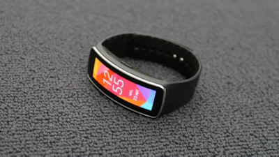 Samsung Gear Fit - Handige kompaan voor Galaxy S5