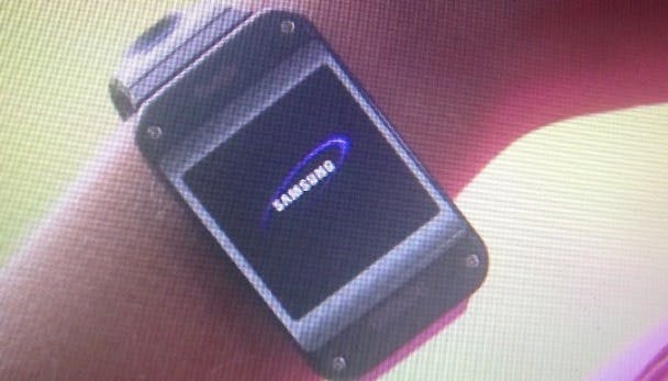 Foto's Samsung Galaxy Gear-horloge duiken op