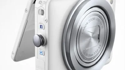 Review: Facebook camera Canon Powershot N