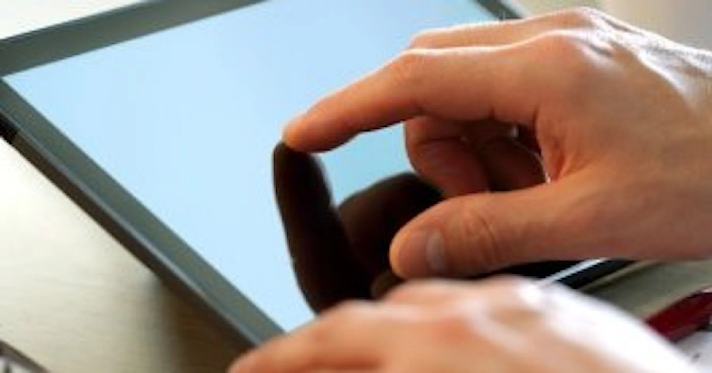 Meer jongeren én 65 plussers hebben tablet