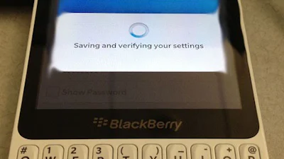Foto goedkope BlackBerry 10-smartphone duikt op