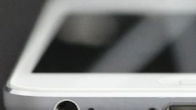 ‘Goedkope iPhone groot risico voor Apple’