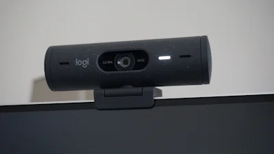 Review Logitech Brio 500 - De slimste webcam?