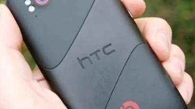'HTC komt met Android 4.0 muziektelefoon One V'