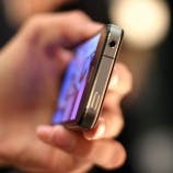 VVD: Overheid moet tijdelijk iPhone afzweren