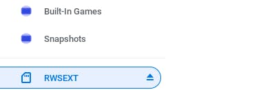 Vergeet nooit om de geheugenkaart na gedane arbeid netjes te verwijderen via het daarvoor bestemde knopje rechts van de kaartnaam; daarmee voorkom je ongewild bestandsverlies.