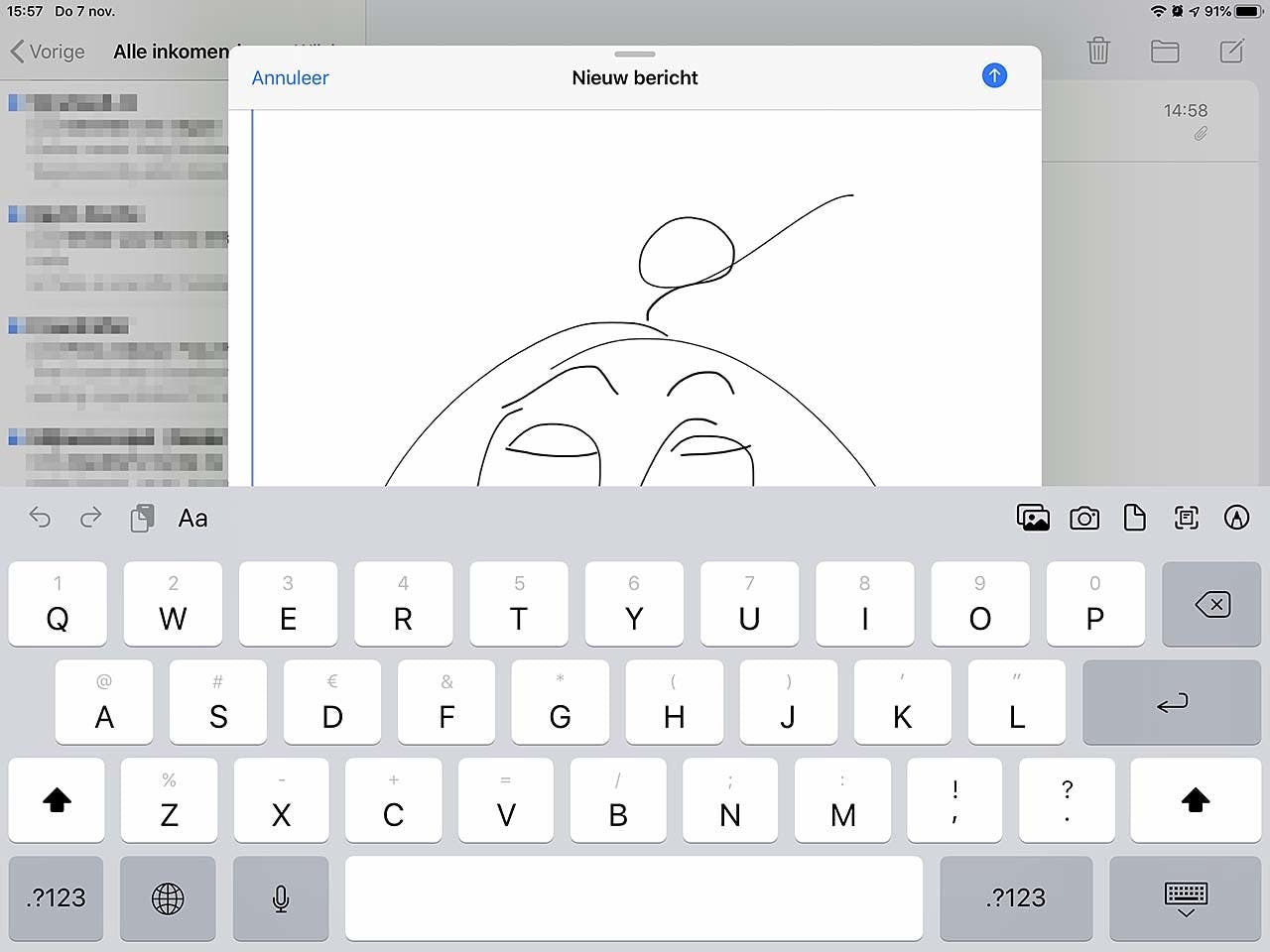 Het toetsenbord in iPadOS bevat ook een vernieuwde knoppenbalk