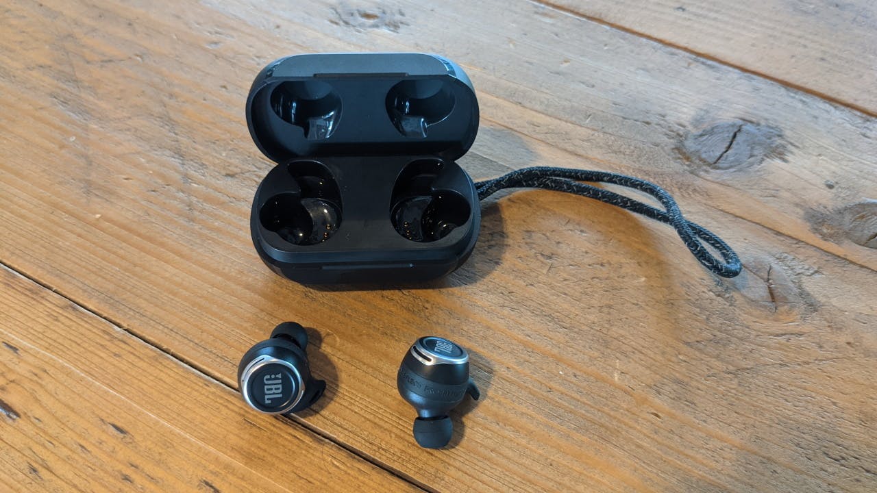 JBL Reflect Flow Pro - Gevleugelde oortjes