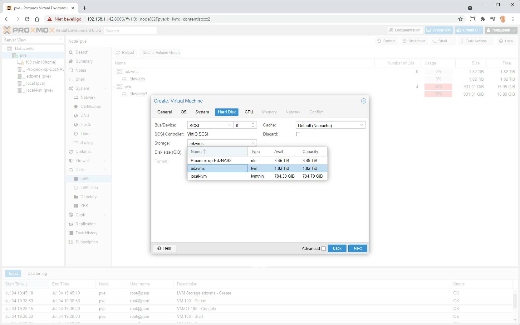 Maak een nieuwe virtuele machine op de Proxmox-server met een iso die op de NAS staat.