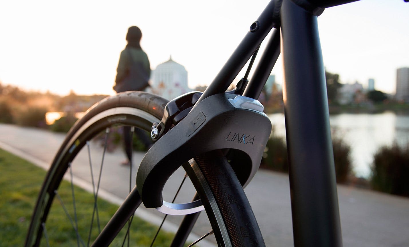 Tip 03 De Linka Lock opent automatisch via een bluetooth-verbinding met je smartphone.