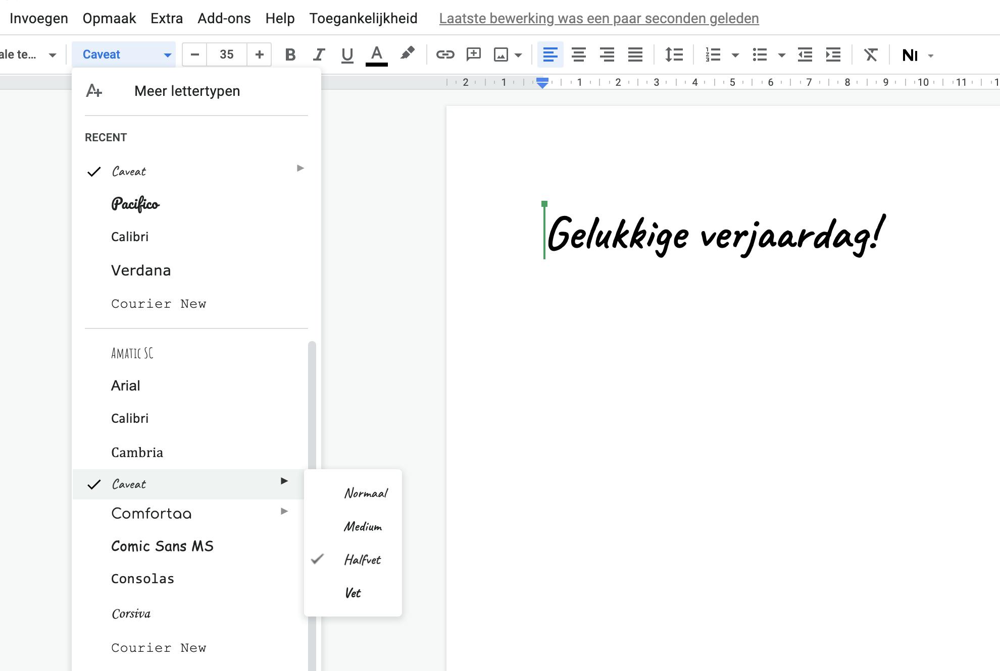 De lijst met lettertypen wordt pas indrukwekkend als je Meer lettertypen selecteert.