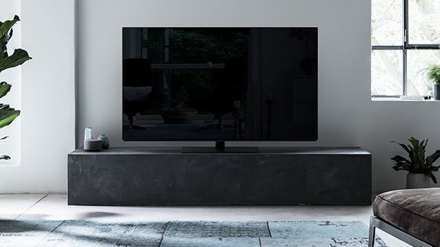 Panasonic TX-55FZW804 review