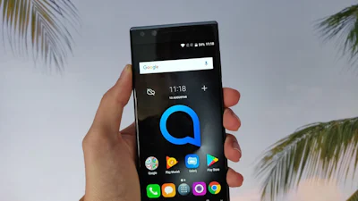 Alcatel 5 - Goedkope, verouderde smartphone
